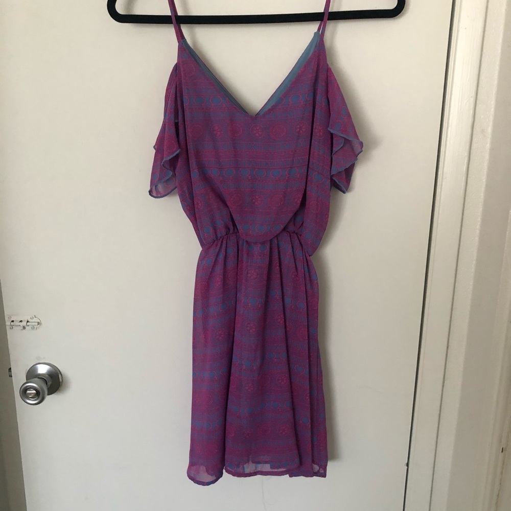 Runway Story Dress - Picture 3 of 4